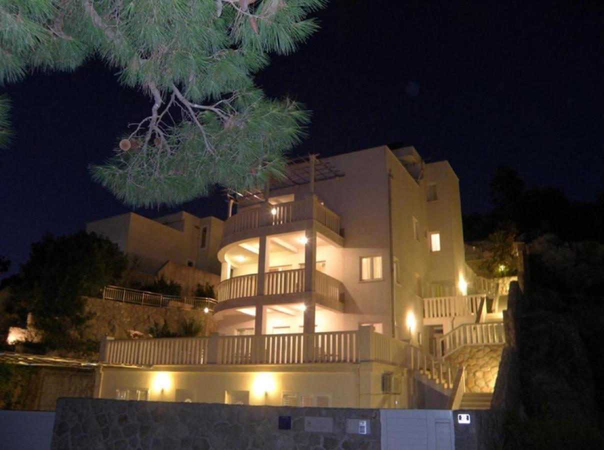Borna Apartment